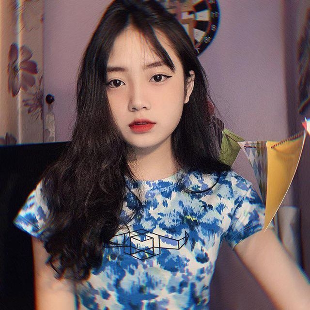 nu sinh bac ninh mac dong phuc hut anh nhin vi nhan sac kha ai