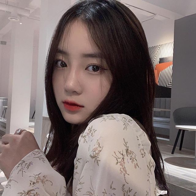 nu sinh bac ninh mac dong phuc hut anh nhin vi nhan sac kha ai