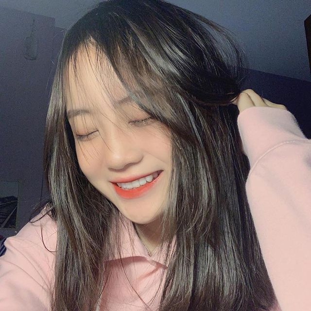 nu sinh bac ninh mac dong phuc hut anh nhin vi nhan sac kha ai