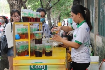 Trà chanh, trà tắc giá rẻ nhưng doanh thu khủng không ai nghĩ tới