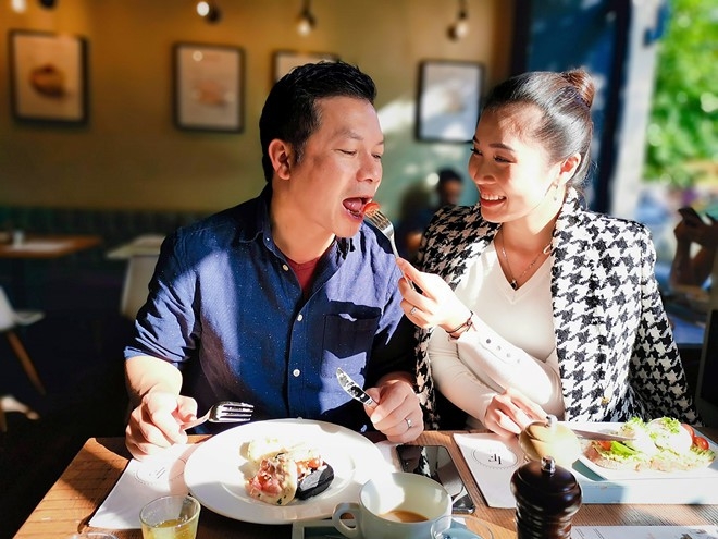 Gu thời trang sành điệu á hậu Thu Trang vợ của Shark Hưng “Thương vụ bạc tỷ” gu thoi trang sanh dieu a hau thu trang vo cua shark hung thuong vu bac ty