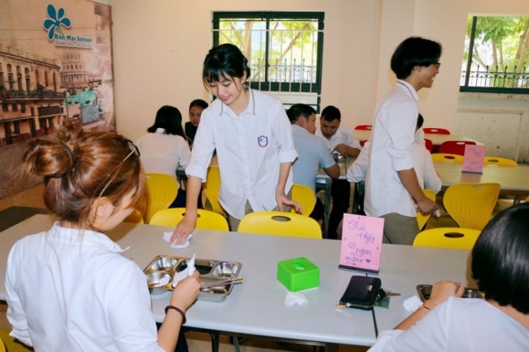 Bữa trưa trọn yêu thương: Hành động nhỏ, ý nghĩa lớn bua trua tron yeu thuong hanh dong nho y nghia lon