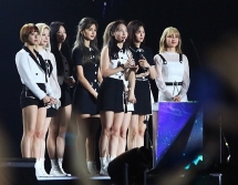 Lễ trao giải AAA 2019: Jang Dong Gun trở thành diễn viên xuất sắc nhất, Daesang gọi tên TWICE - Red Velvet