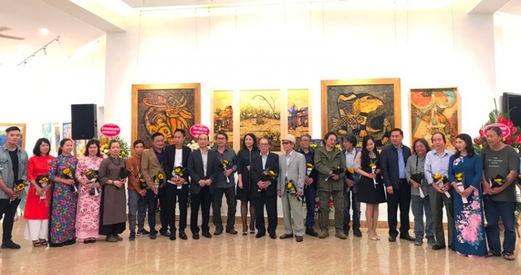 Triển lãm “Nghiêng 3” - Cuộc trình diễn nghệ thuật độc đáo trien lam nghieng 3 cuoc trinh dien nghe thuat doc dao