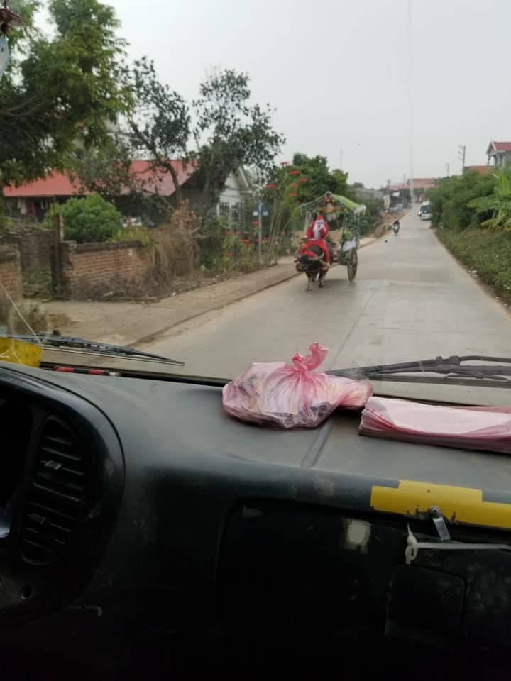 ong gia noel cuoi trau vo cung dang yeu khien dan mang thich thu