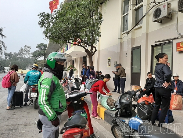 nguoi dan met moi roi ha noi ve que an tet