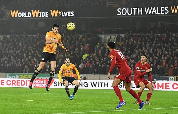 thang wolves liverpool doc ba ngoai hang anh