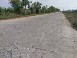 hai duong binh doan xe qua kho qua tai cay nat mat de huu song thai binh