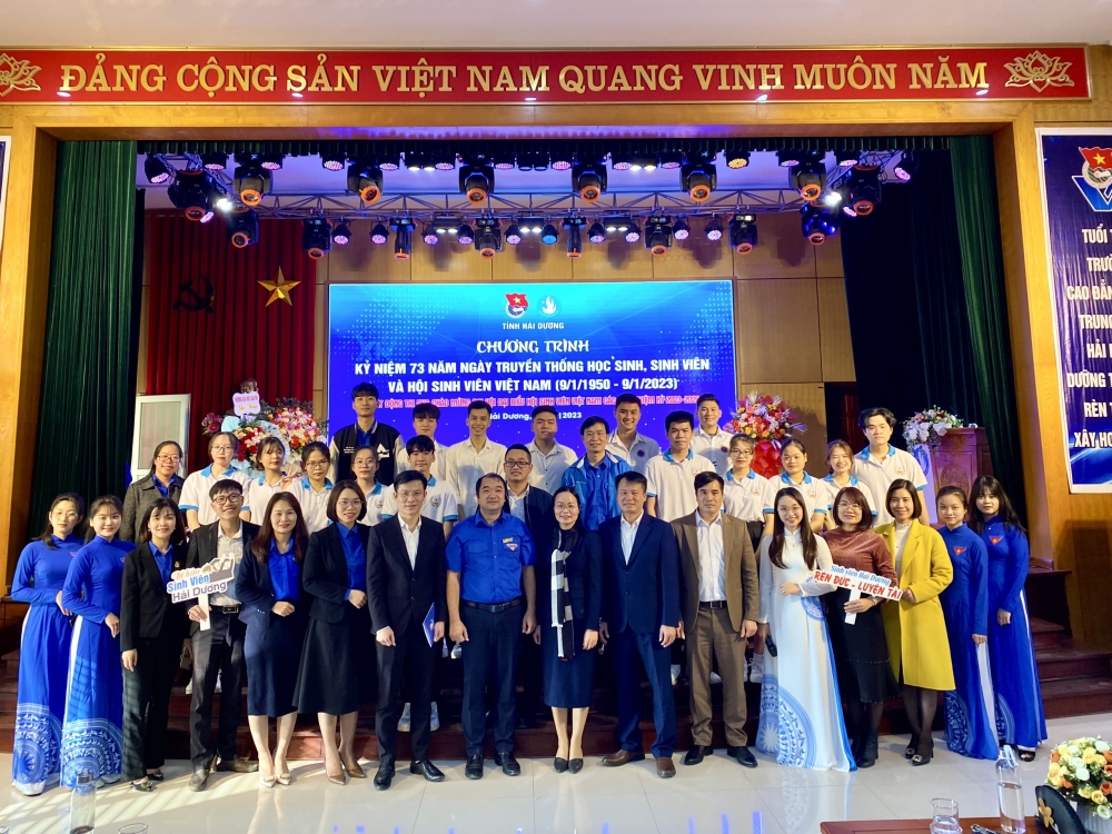 Hải Dương: Kỷ niệm 73 năm Ngày truyền thống học sinh - sinh viên và Hội Sinh viên Việt Nam