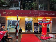 [Chùm ảnh] Thưa khách mua vàng ngày vía Thần Tài giữa dịch virus corona