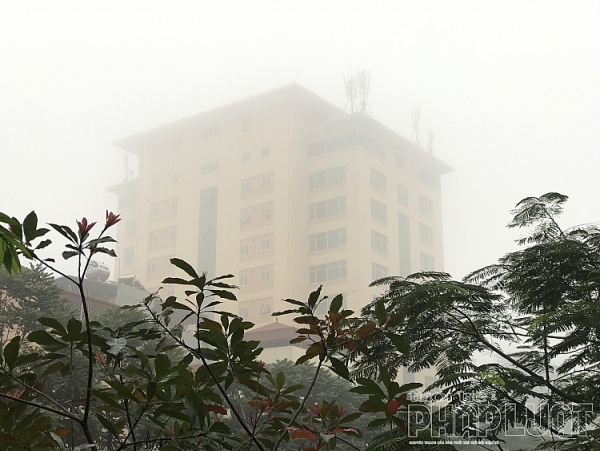 suong mu lai bao phu lay ha noi