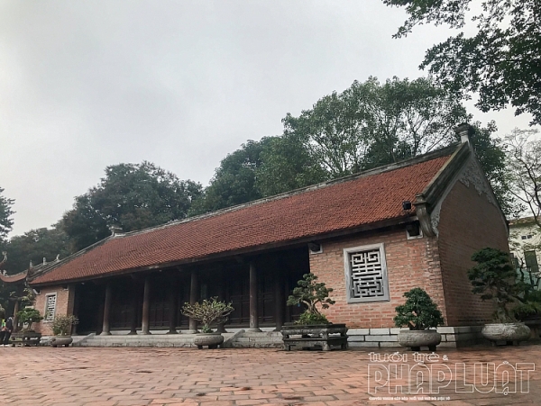 van mieu tram lang nhung ngay dau xuan