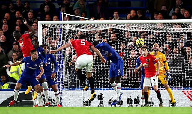 Kết quả bóng đá hôm nay: Chelsea thua trận thứ 3 liên tiếp trước Man Utd