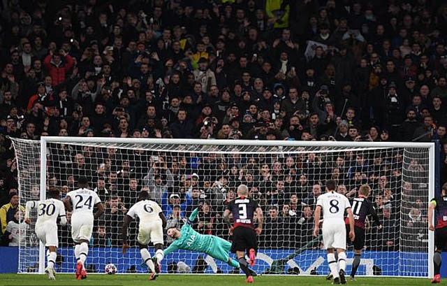 Kết quả bóng đá hôm nay: Tottenham thúc thủ trước Leipzig