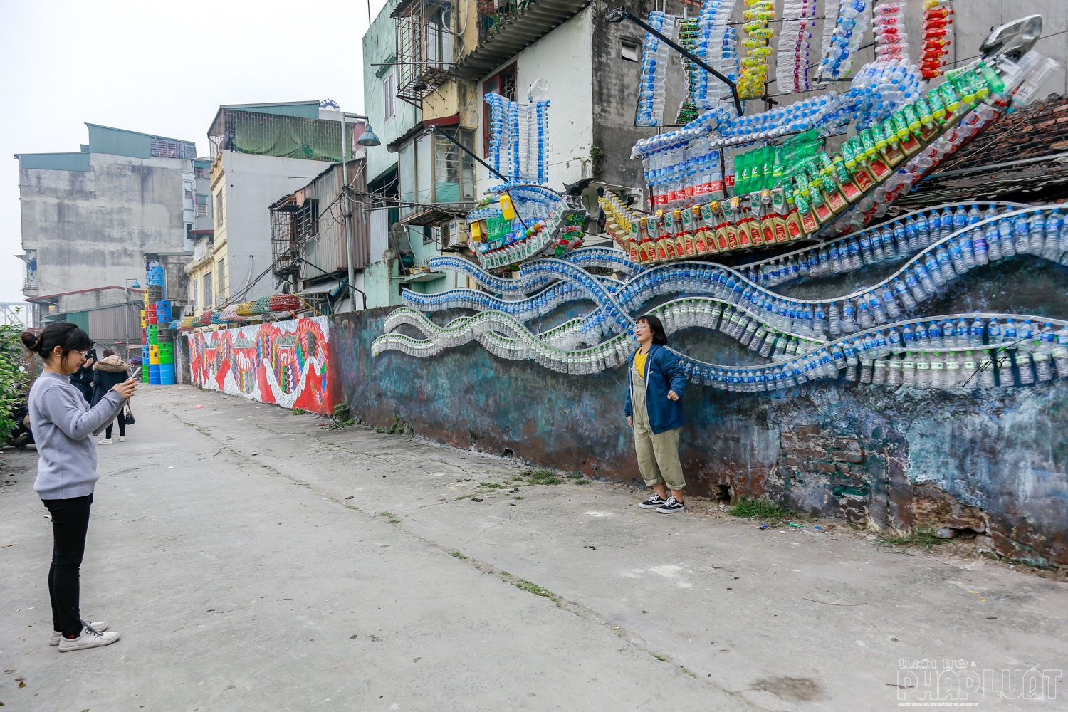 ha noi bai rac phuc tan thanh diem check in nghe thuat moi coong