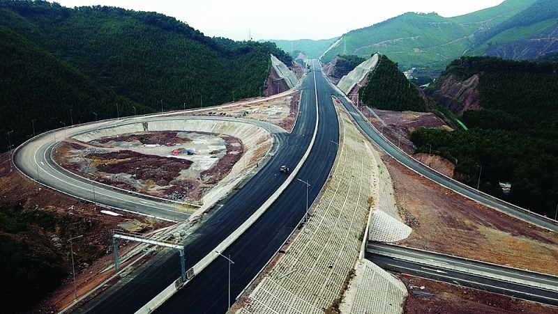 Thành phố Móng Cái (Quảng Ninh): Điểm sáng kinh tế vững mạnh vùng biên