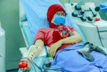 Ấm áp những giọt hồng gửi trao trong mùa Covid-19