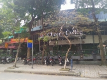 Nhiều thương hiệu cà phê, trà chanh lớn vẫn mở cửa đón khách