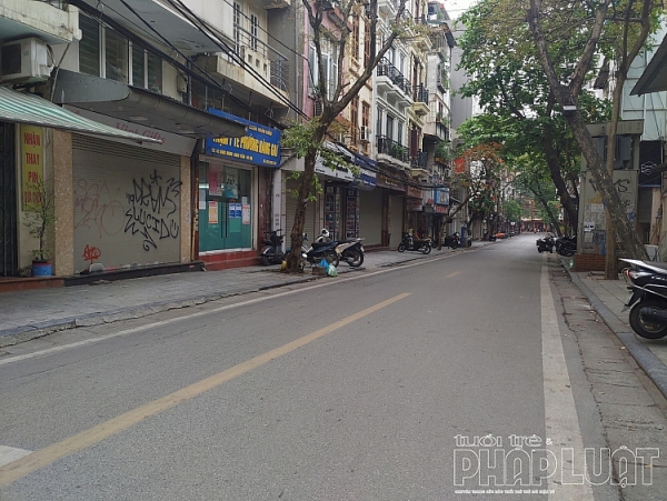duong pho ha noi vang lang hang quan dong cua de phong chong dich covid 19
