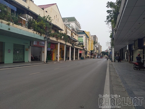 duong pho ha noi vang lang hang quan dong cua de phong chong dich covid 19