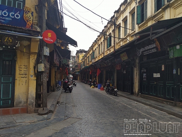 duong pho ha noi vang lang hang quan dong cua de phong chong dich covid 19