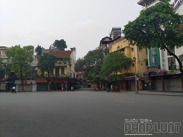 duong pho ha noi vang lang hang quan dong cua de phong chong dich covid 19