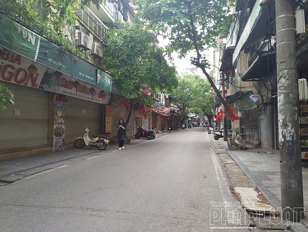 duong pho ha noi vang lang hang quan dong cua de phong chong dich covid 19