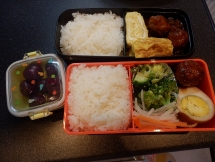 muon sac thai com trua cua dan van phong mua dich covid 19