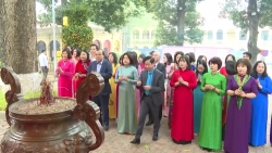 Công đoàn Viên chức thành phố Hà Nội khen thưởng 84 nữ công đoàn viên tiêu biểu