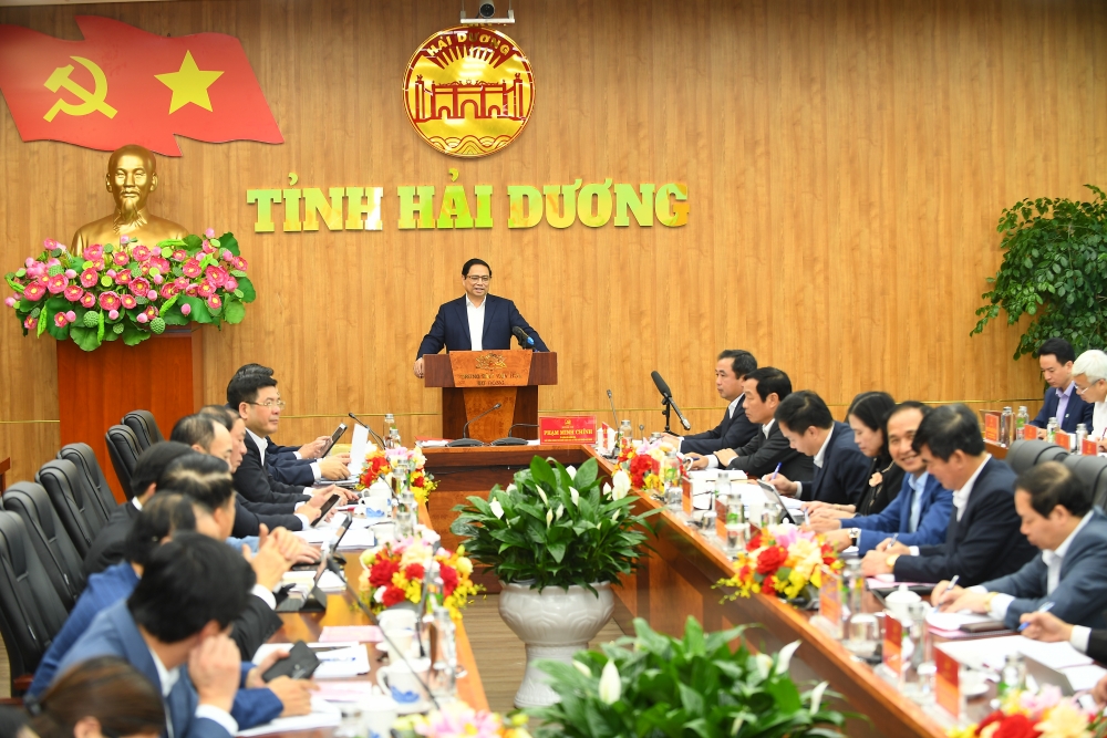 Thủ tướng Phạm Minh Chính làm việc với Ban Thường vụ Tỉnh ủy Hải Dương