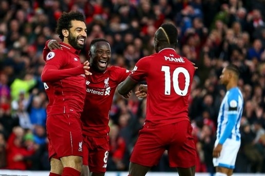 Liverpool vùi dập Huddersfield tại vòng 36 giải Ngoại hạng Anh