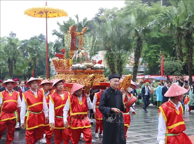 Giỗ Tổ Hùng Vương: Tôn vinh các giá trị đạo đức, biểu tượng của truyền thống uống nước nhớ nguồn