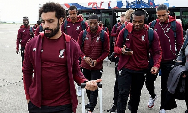 sao khung tro lai dau barca cup c1 klopp lon tieng khieu chien