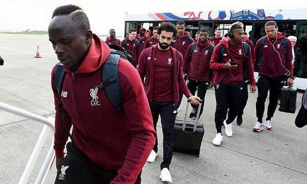 sao khung tro lai dau barca cup c1 klopp lon tieng khieu chien