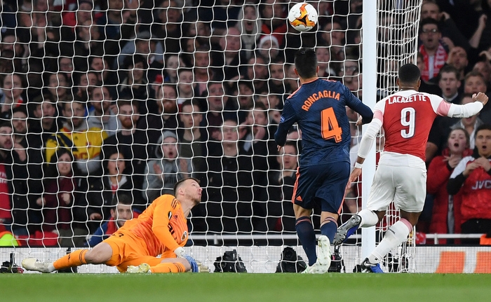 Valencia vs Arsenal (02h00 10/5): Canh bạc tất tay!