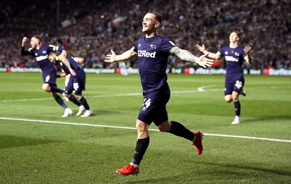 leeds united derby county kich tinh the do phut 85 vo oa