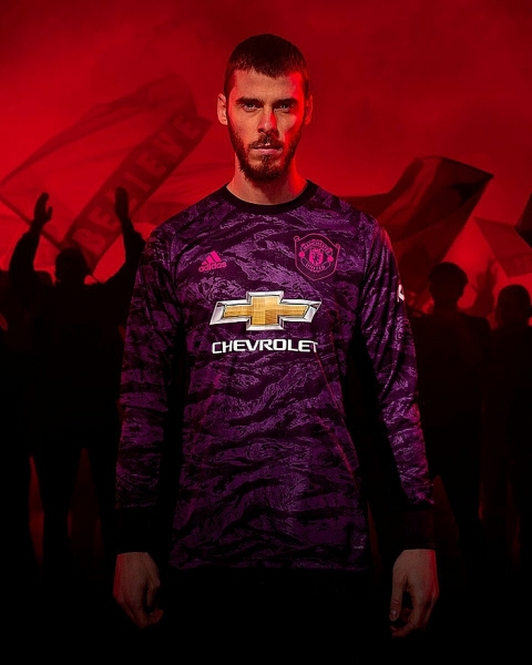 Man Utd chính thức ‘trình làng’ áo đấu sân nhà mùa giải 2019/20 man utd chinh thuc trinh lang ao dau san nha 201920 cam hung bat diet