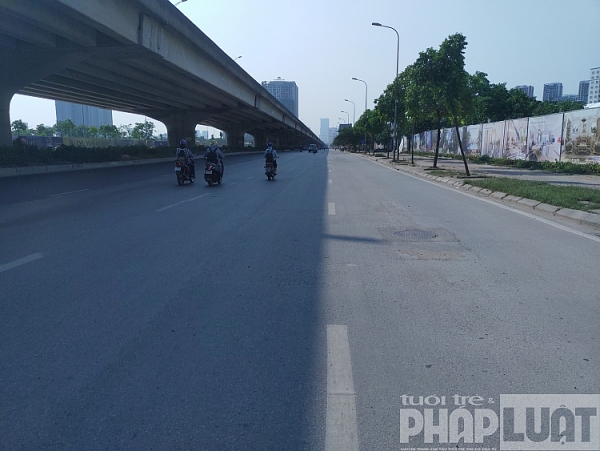 nguoi ha noi muon mau doi pho voi nang nong