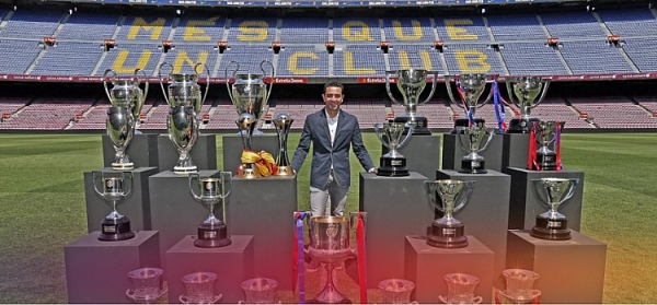 Huyền thoại Xavi chính thức giải nghệ huyen thoai xavi chinh thuc giai nghe