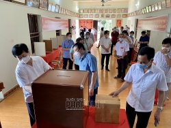 khong khi han hoan truoc ngay hoi toan dan tai hai duong