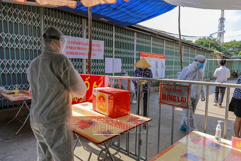 Ngày hội bầu cử đáng nhớ của cử tri Hải Dương trong khu phong tỏa
