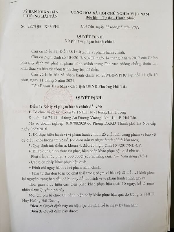 "Bức tường rác" gây ô nhiễm môi trường nghiêm trọng ở TP Hải Dương