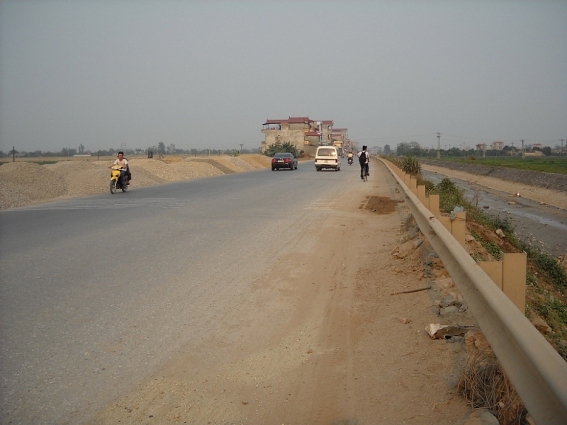 Hải Dương: Vướng mặt bằng, đường kết nối quốc lộ 38 với tỉnh Hưng Yên lại tạm dừng thi công