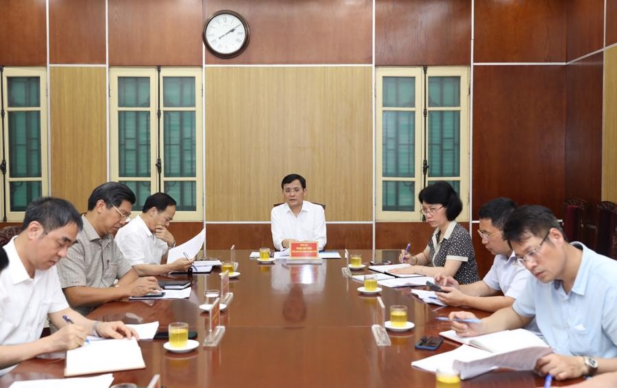 Phó Chủ tịch HĐND Thành phố Hà Nội Phạm Quí Tiên chủ trì buổi tiếp công dân định kỳ tháng 5/2023 của Thường trực HĐND thành phố.
