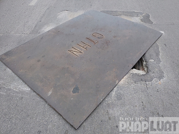 tiem an nguy hiem tu ho ga khong co nap tren duong nguyen chi thanh