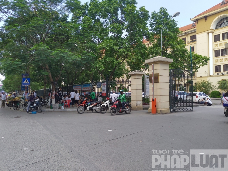 hang quan dua nhau lan chiem via he o phuong trung tu