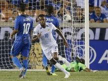 Tuyển Curacao xuất sắc hạ gục đội từng 3 lần tham dự World Cup