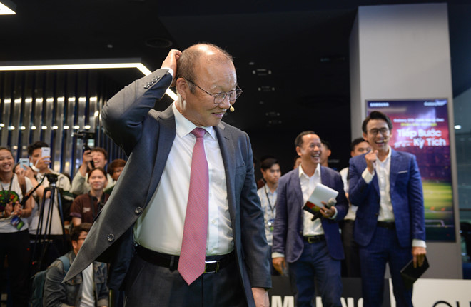 Thầy Park không vội gia hạn hợp đồng với VFF thay park khong voi gia han hop dong voi vff