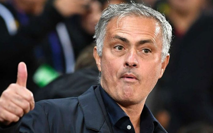 newcastle chinh thuc chia tay benitez cho mourinho ke nhiem