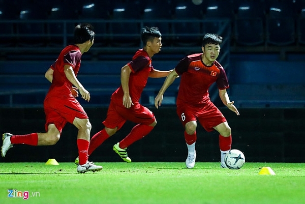 xuan truong chia tay clb thai lan tro lai hagl da cap cung tuan anh